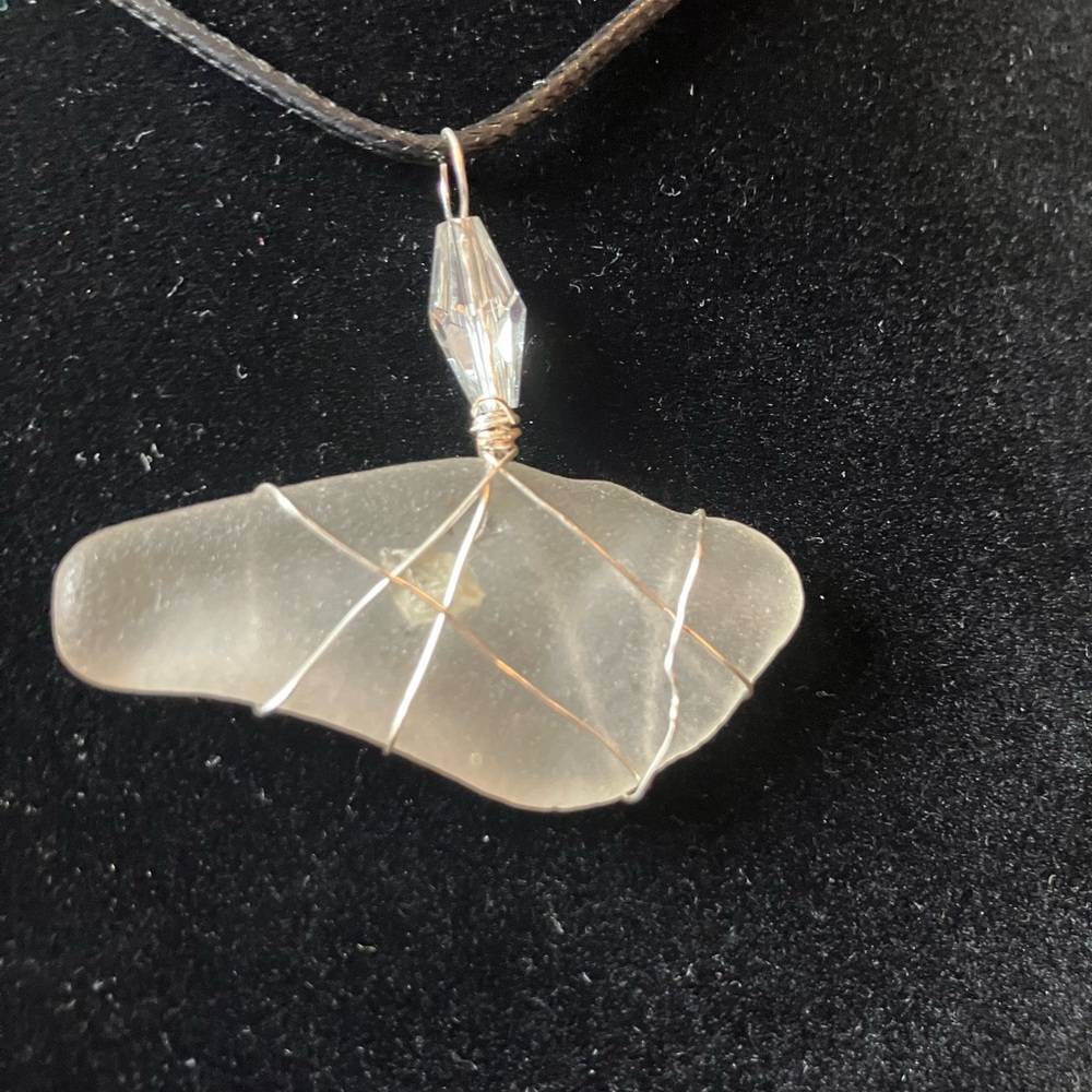 #60 handmade seaglass pendant necklace